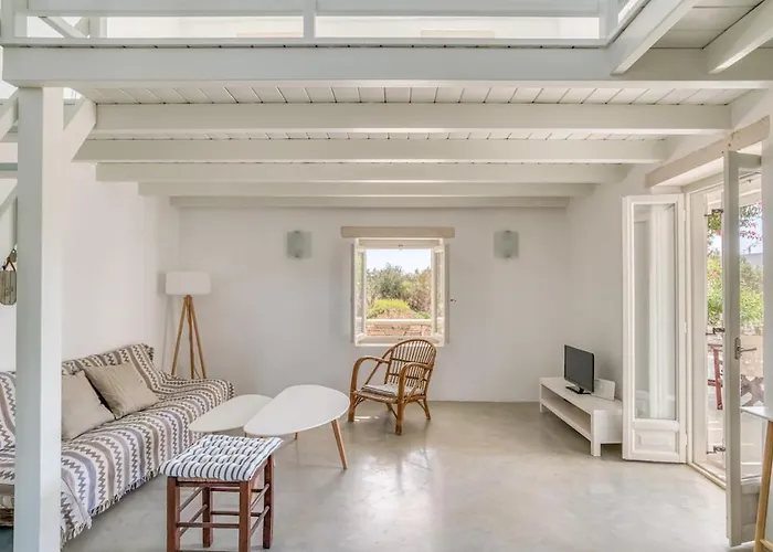 בית נופש A Summer House A Few Steps From The *